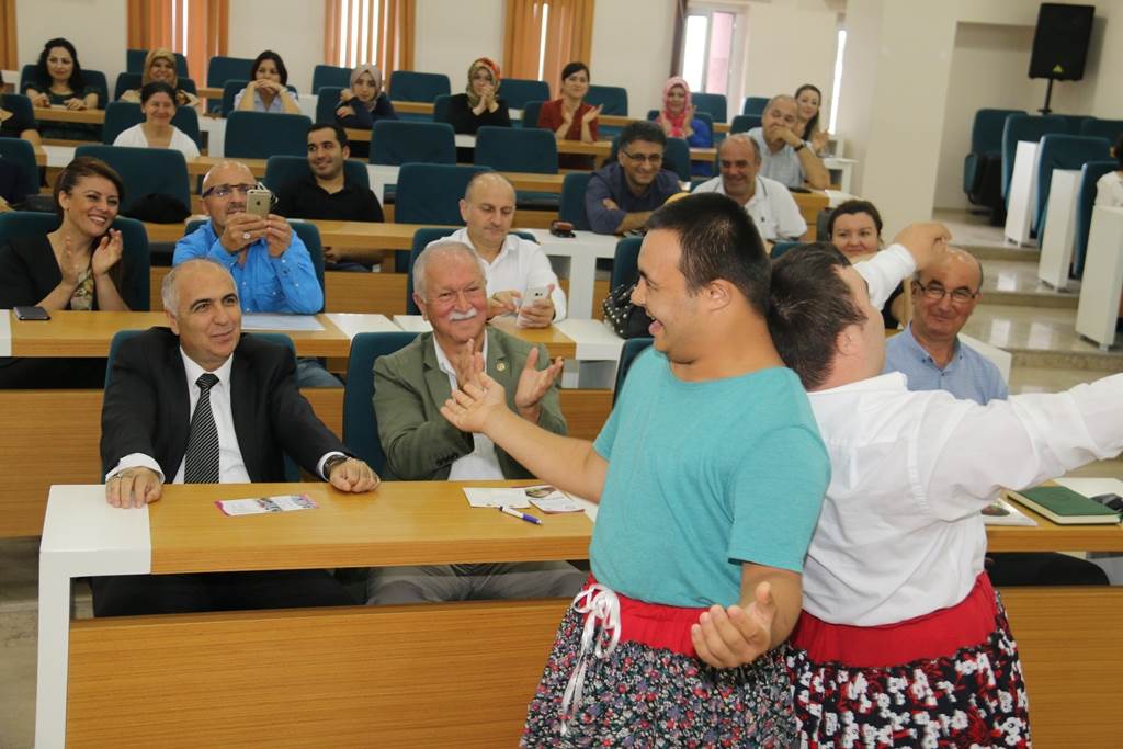 Engelsiz Çözüm Ortaklığı ile Sınırları Aşıyoruz Projesi