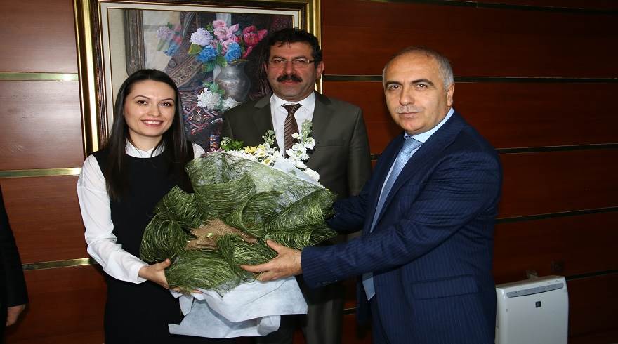 Karahan, Öğretmenleri Makamda Kabul Etti