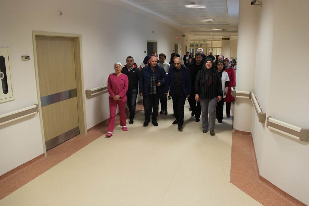 Yeni Açılan Hastanede Ziyaret ve İnceleme