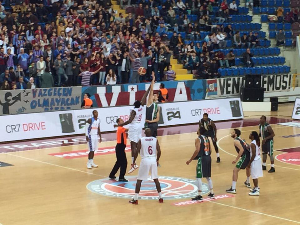 Yeşilgiresun Belediyespor: 100 - Demir İnşaat Büyükçekmece: 72 
