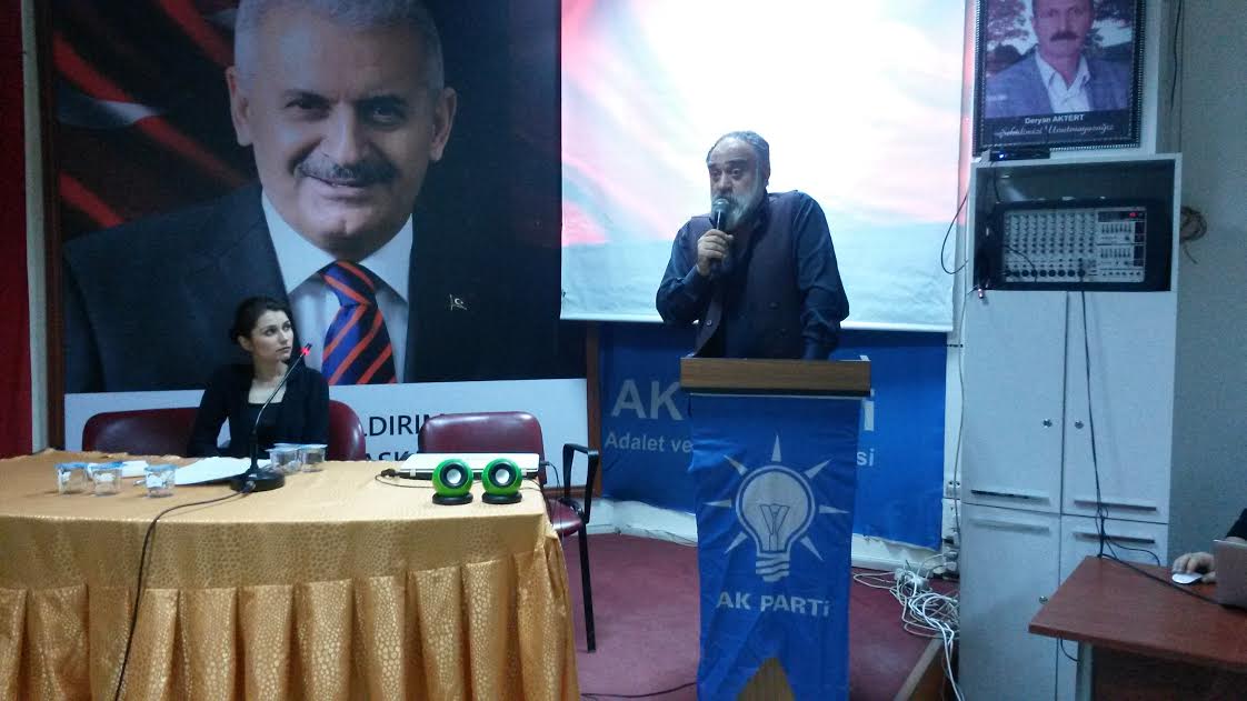 Diriliş Ertuğrul Oyuncusu Çevik Siyaset Akademisinde