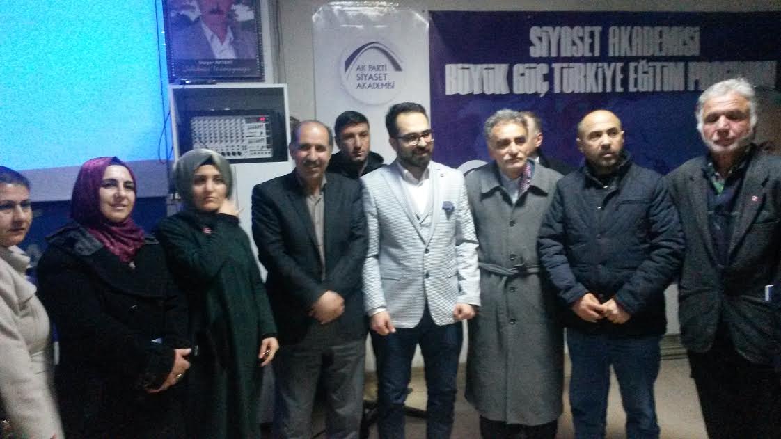 Eyüphan Kaya - Siyaset Akademisi Devam Ediyor