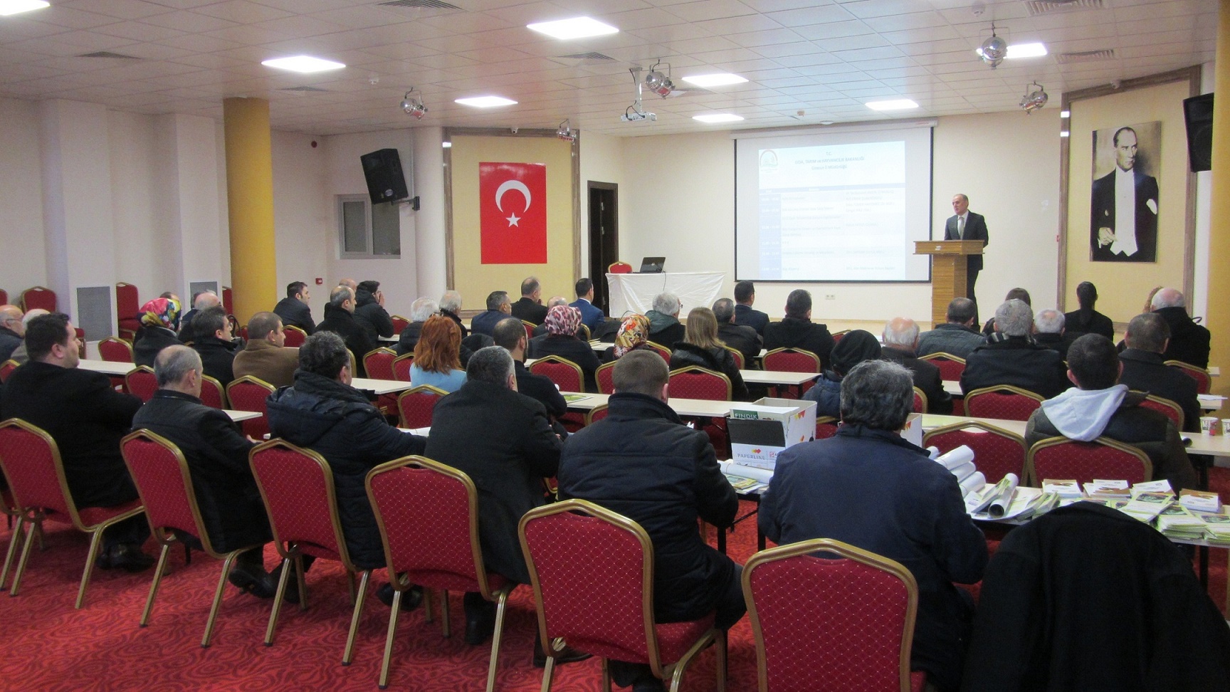 Bitki Koruma Ürünleri ve Alet-Makina Bayileri Toplantısı Yapıldı