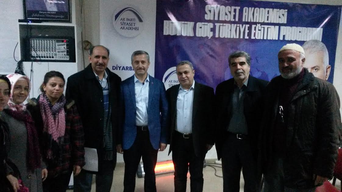 TAHMAZOĞLU belediyecilikle ilgili deneyimlerini anlattı.