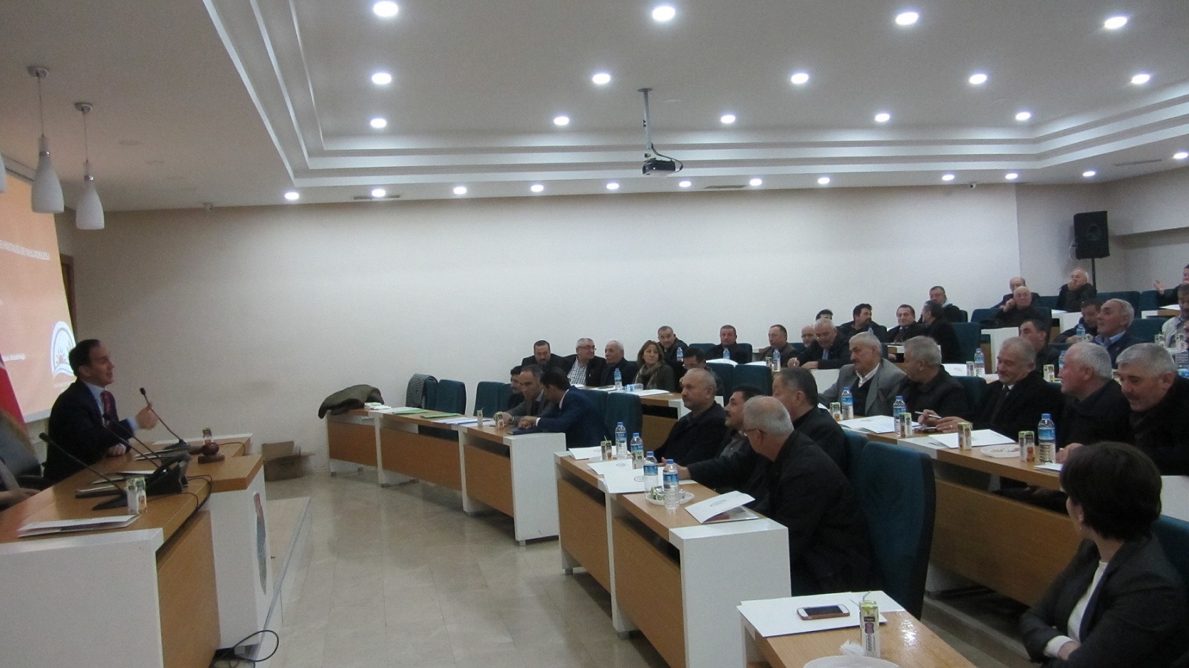 Muhtarlar nitratlı gübre kullanımı hakkında bilgilendirildi