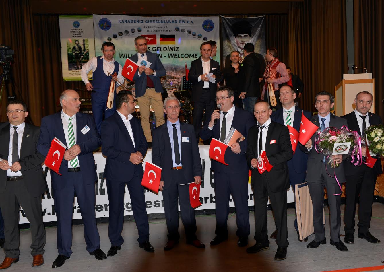 Almanya'da Giresun'u Yaşamak İçin Salona Koştular
