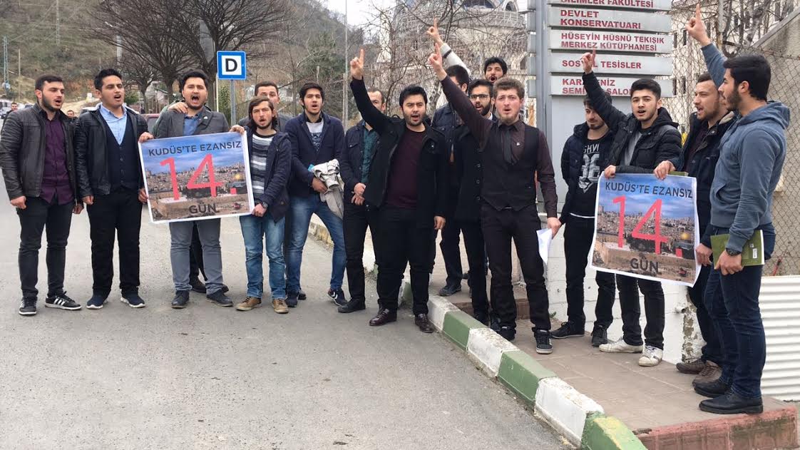Kudüs'teki ezan yasağını kınadılar