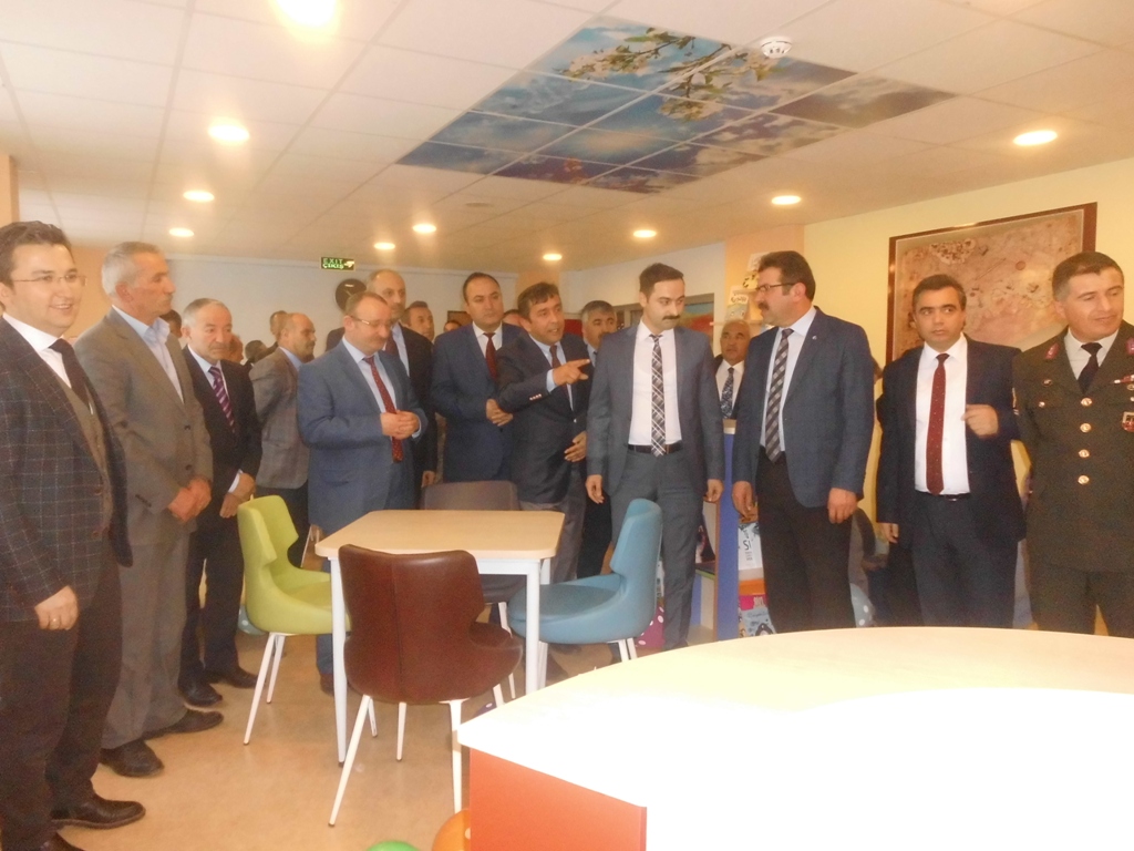 Doğankent Ortaokulunda Z-Kütüphane Açılışı 