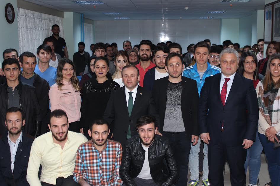 Öztürk, Kariyer Sohbetleri kapsamında bir araya geldi. 