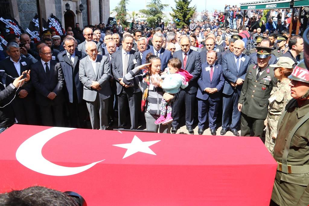 Giresun Şehidini Ebediyete Uğurladı