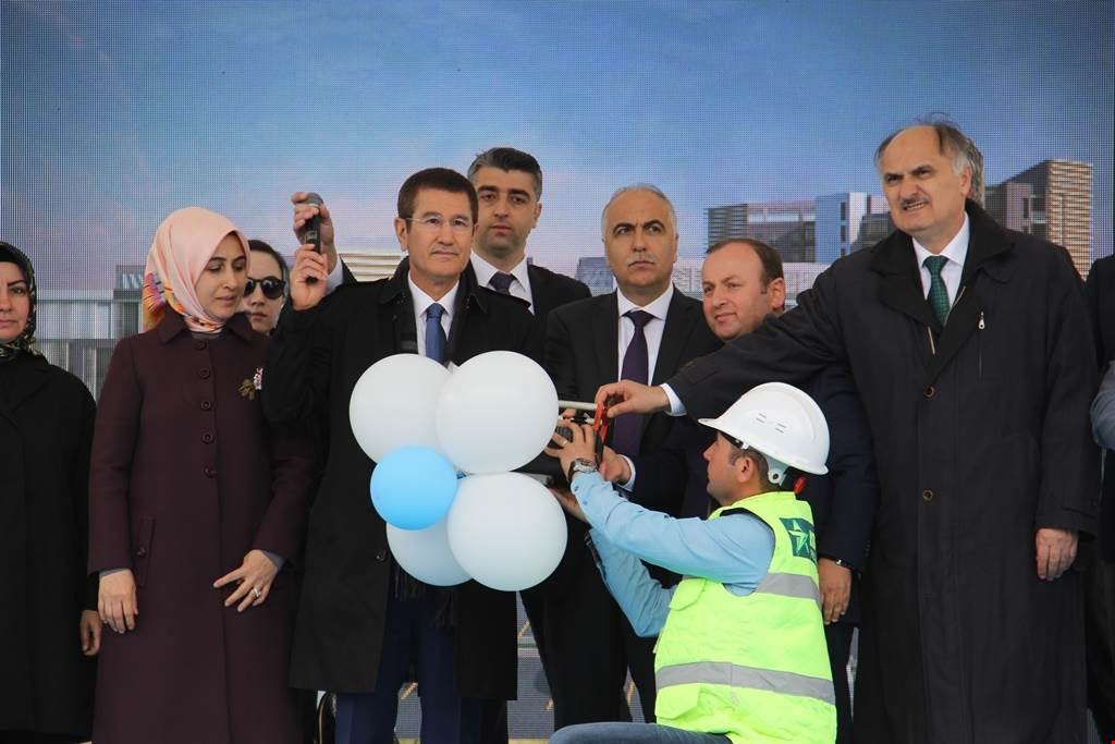 350 Yataklı Eğitim ve Araştırma Hastanesinin Temeli Atıldı