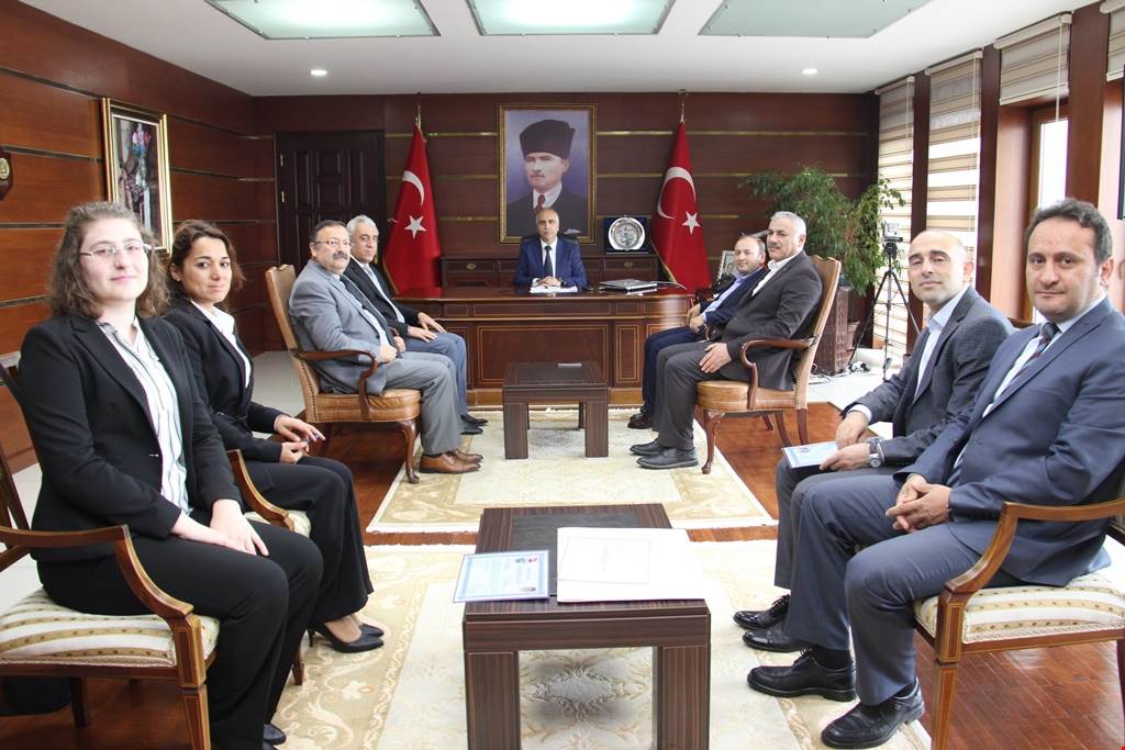 Güzel Sanatlar Lisesi Öğretmen ve Öğrencilerine Ödül