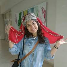 Kırmızı Yazmalı Aybüke