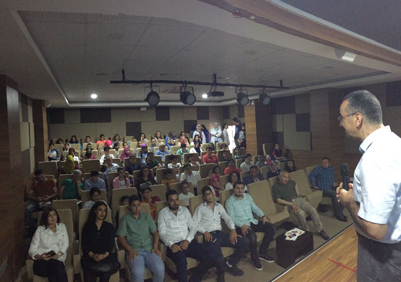 TÜGVA Giresun'dan, 'Çizimlerle 40 Hadis' Yarışması 
