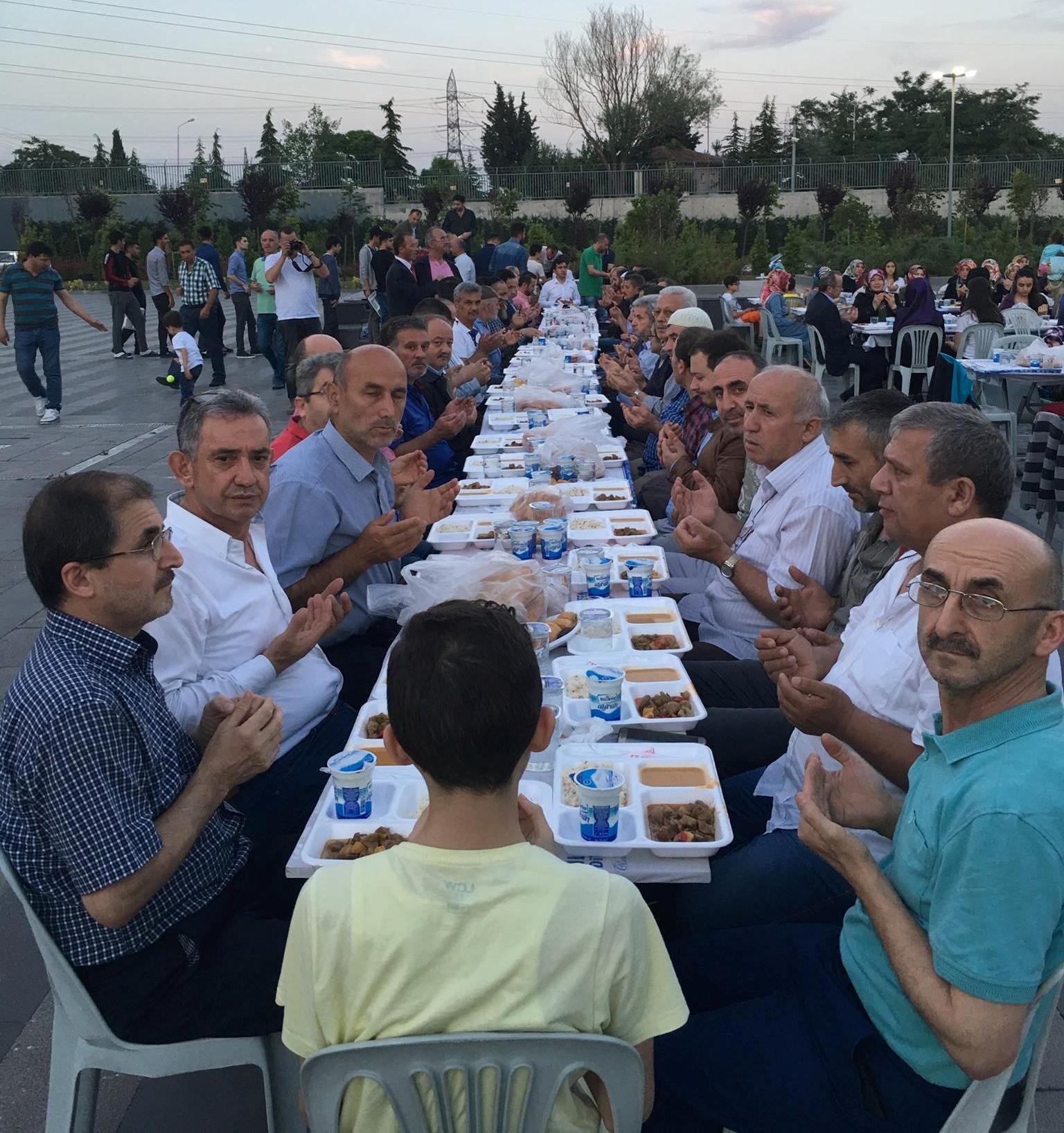 Danışman’a Gittik, Birlikte İftar Ettik