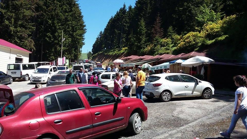 Kümbet Yaylası'nda Bayram Trafiği