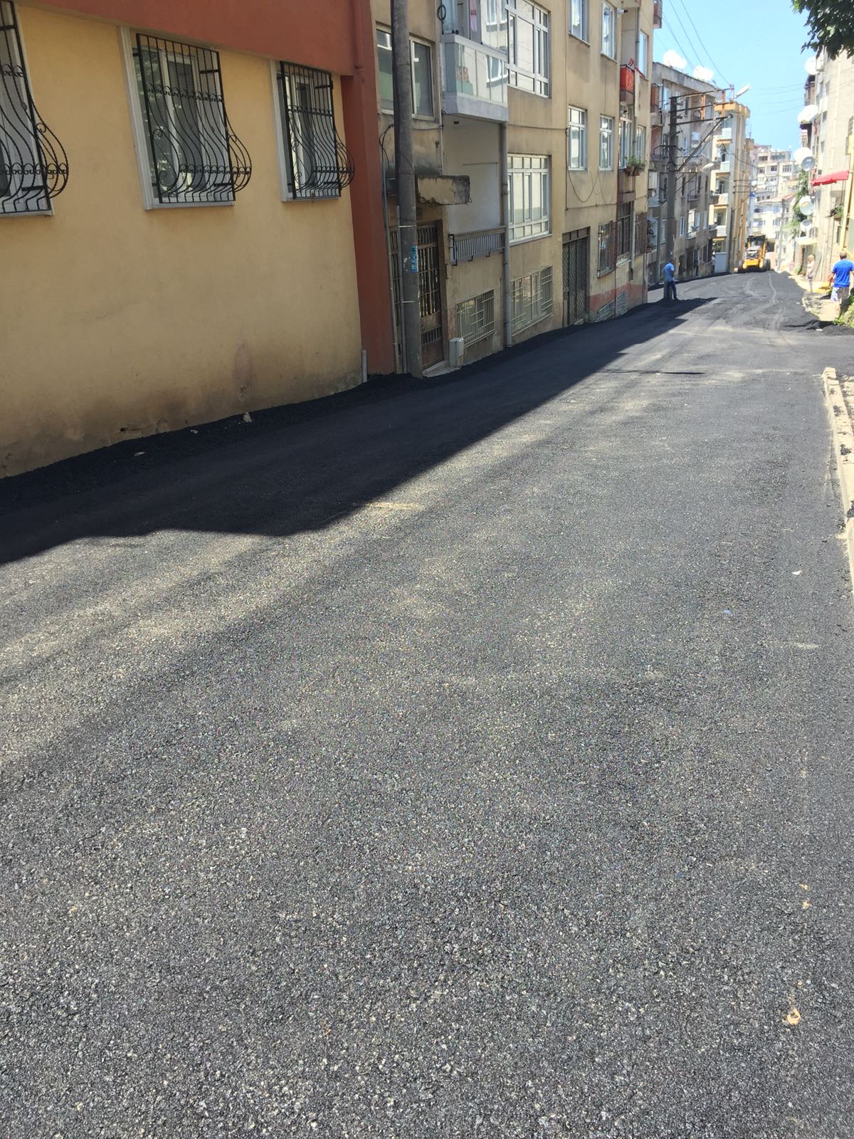 BELEDİYE ASFALT SEZONUNU AÇTI