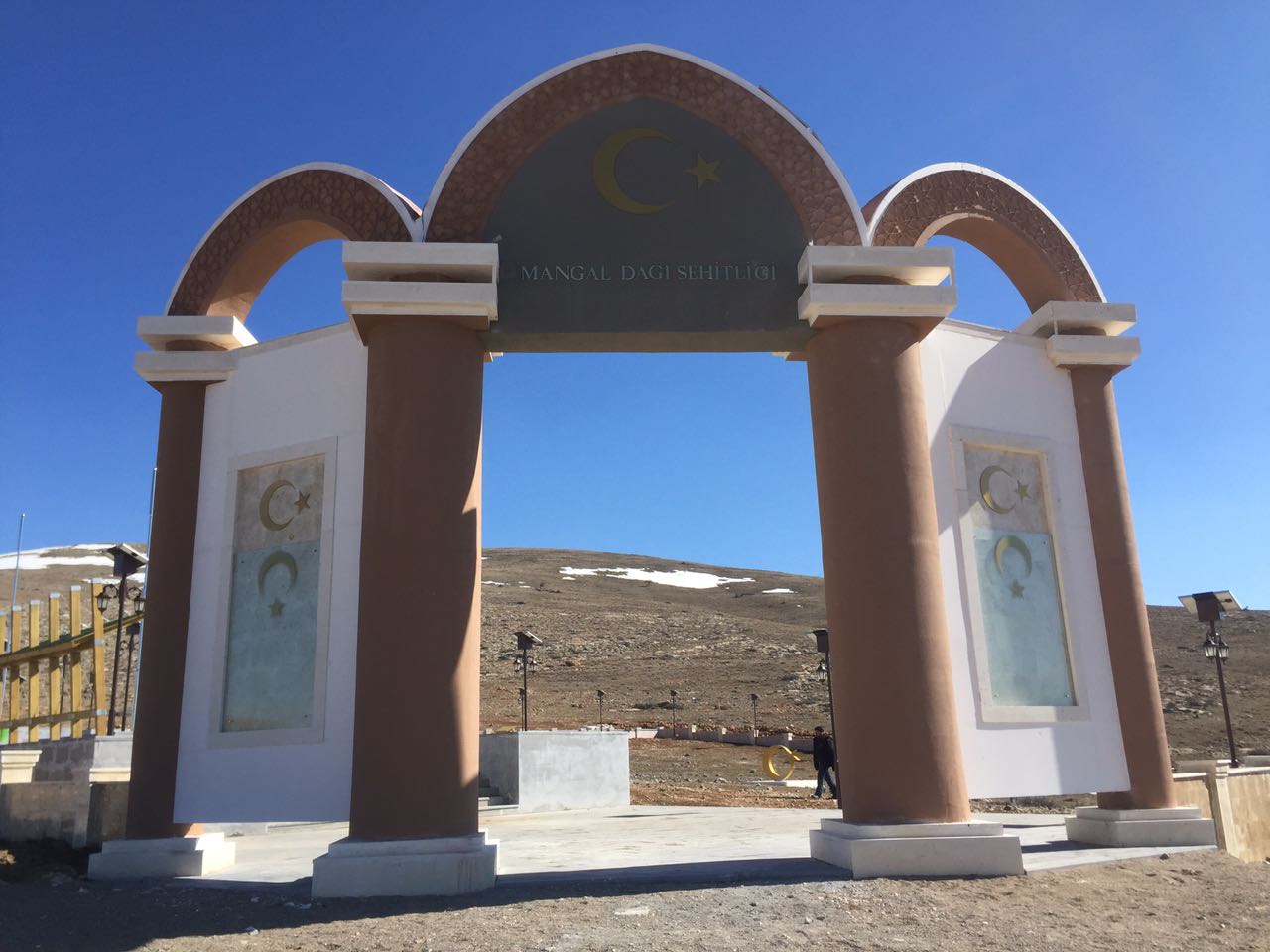 ŞEHİT BİNBAŞI HÜSEYİN AVNİ ALPASLAN’IN MEZAR YERİ TESPİT EDİLDİ