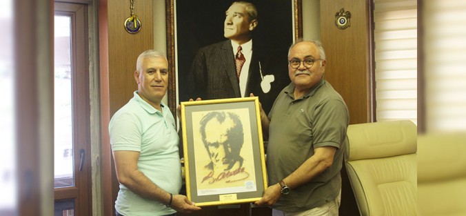 NİLÜFER BELEDİYE BAŞKANI, YUSUFAĞAOĞLU’NU ZİYARET ETTİ