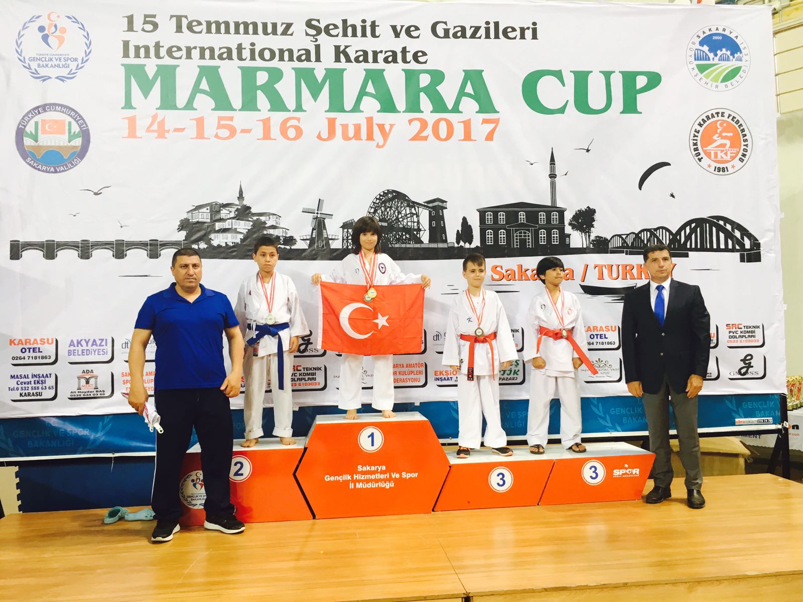 Piraziz'li Milli Sporcu ve Kardeşi Altın Madalya Kazandı.