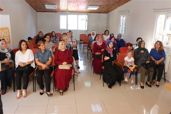 Tirebolu'da 75 Kadın Girişimci Sertifikasını Aldı