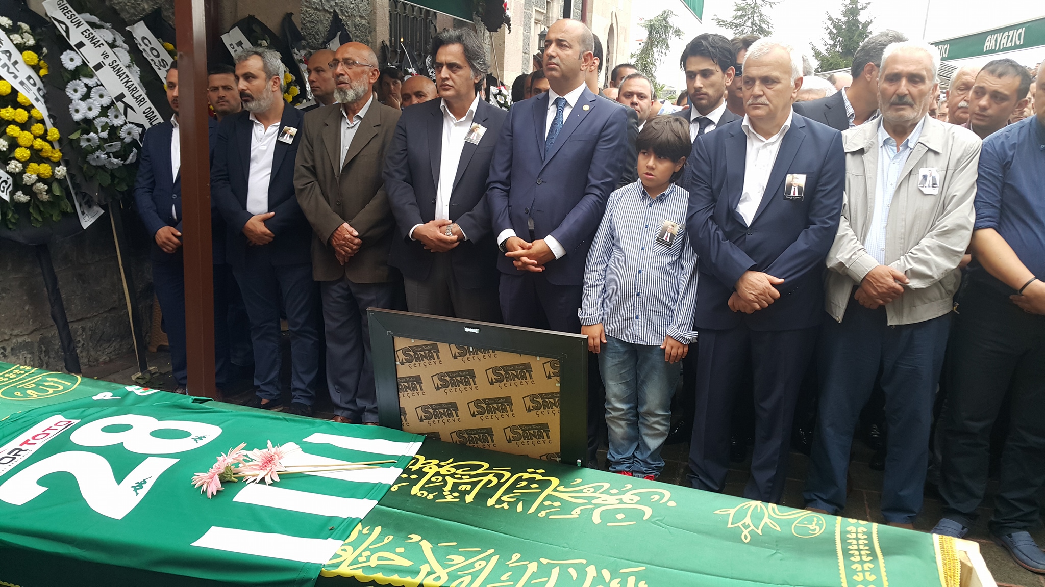 Tütüncü Son Yolculuğuna Uğurlandı