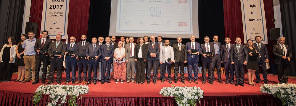 Tirebolu Belediyesine İzmir’den Anlamlı Ödül