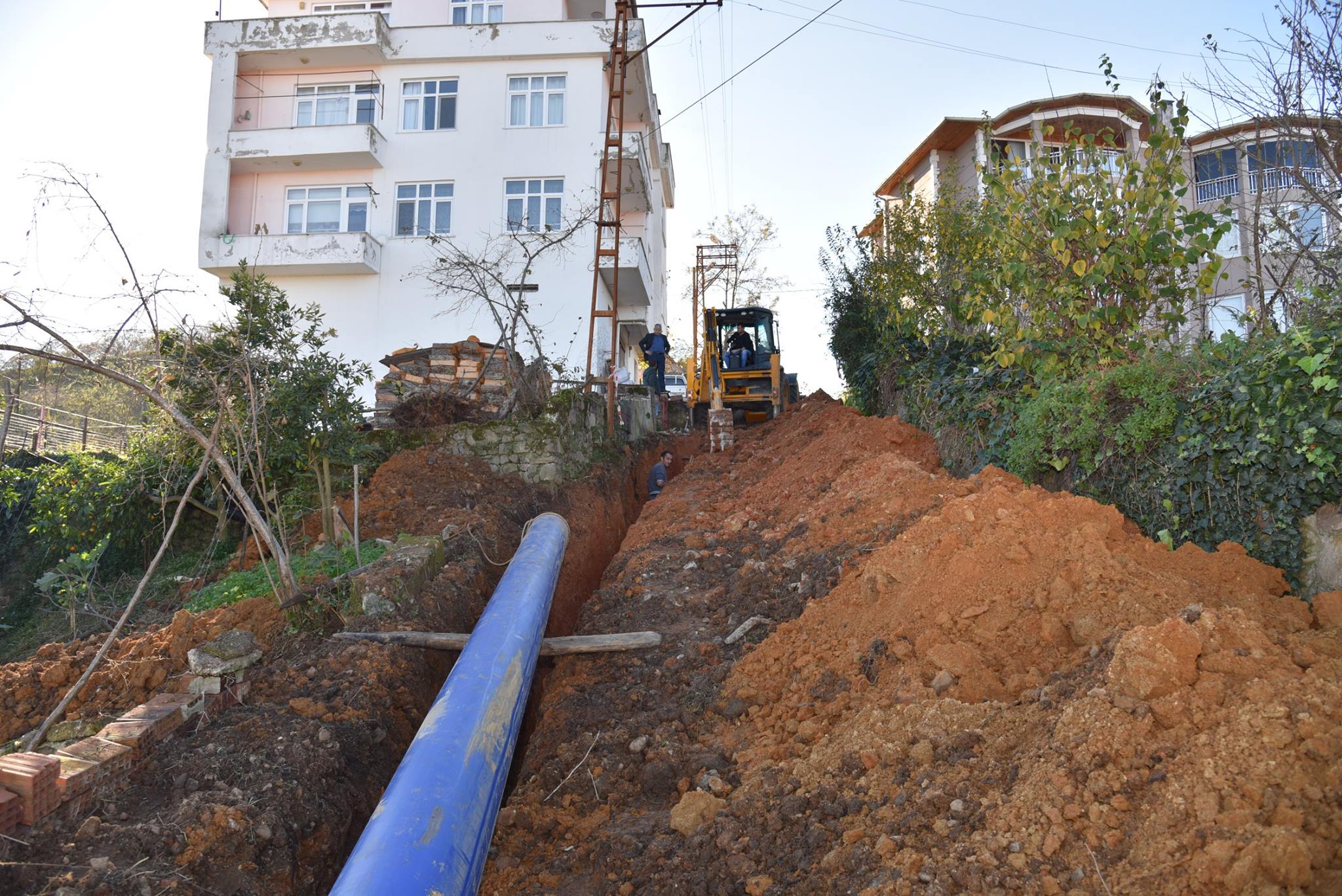 Başkan Karadere, Su Hattı Yenileme Çalışmaları Yerinde İnceledi