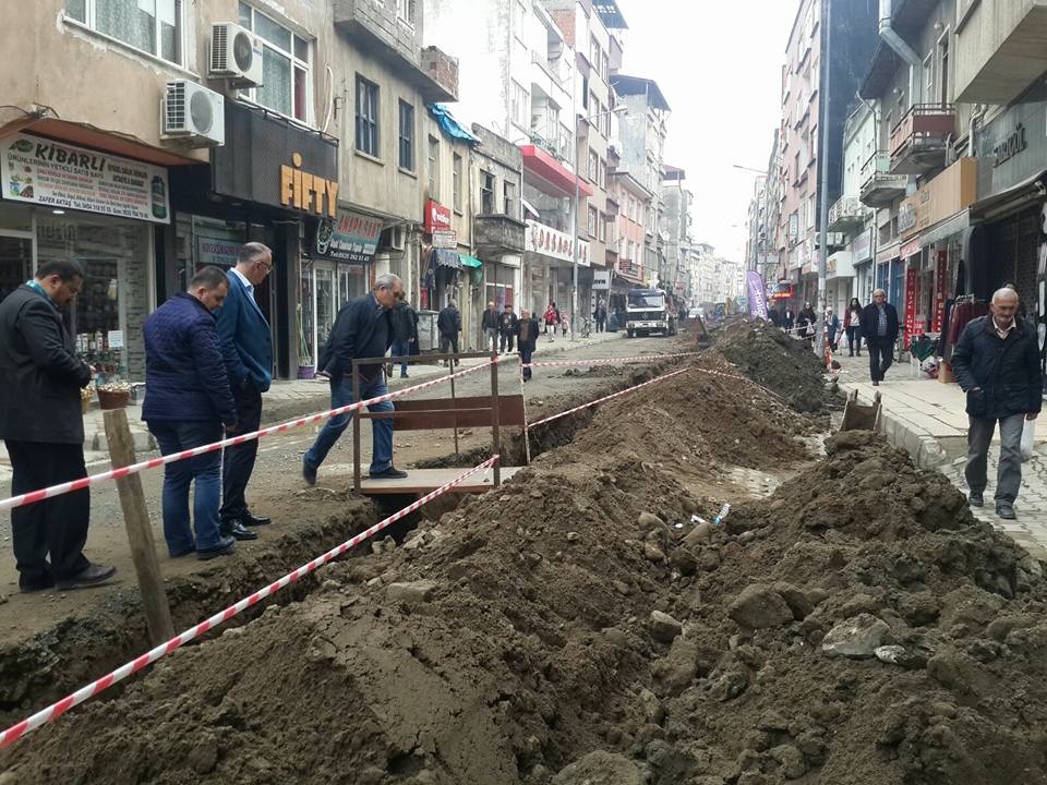 Başkan Yakar, Doğalgaz çalışmalarını inceledi