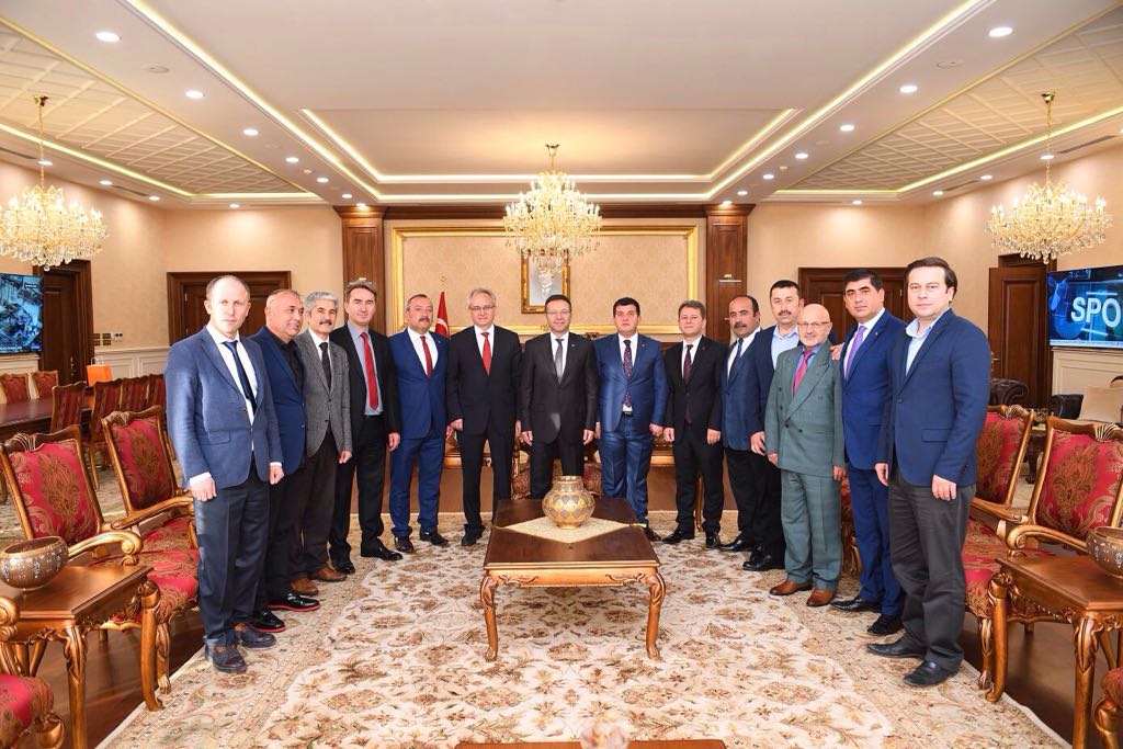 Giresunlular Vali’ye gitti