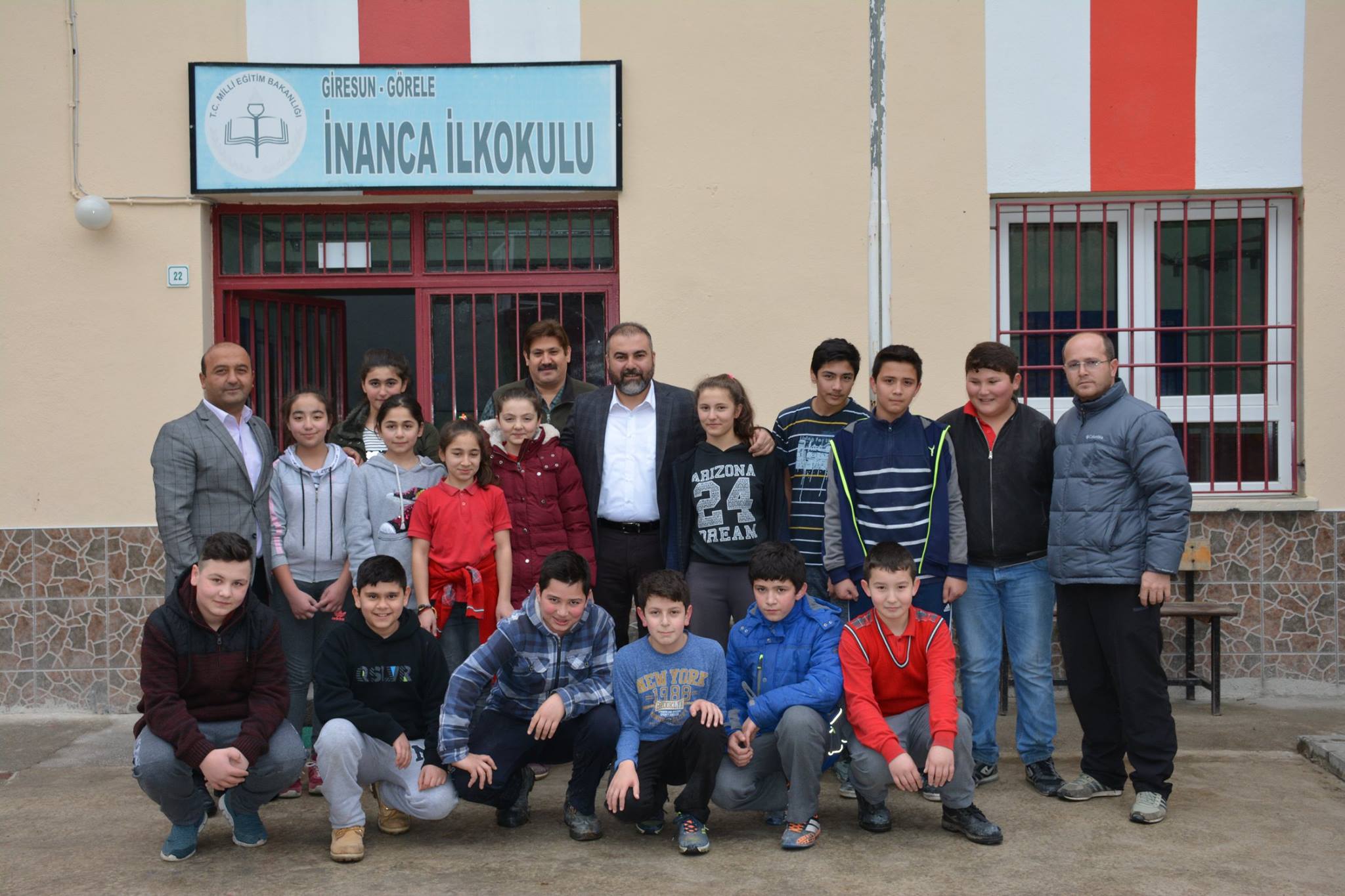 Başkandan Köy Okuluna Anlamlı Ziyaret