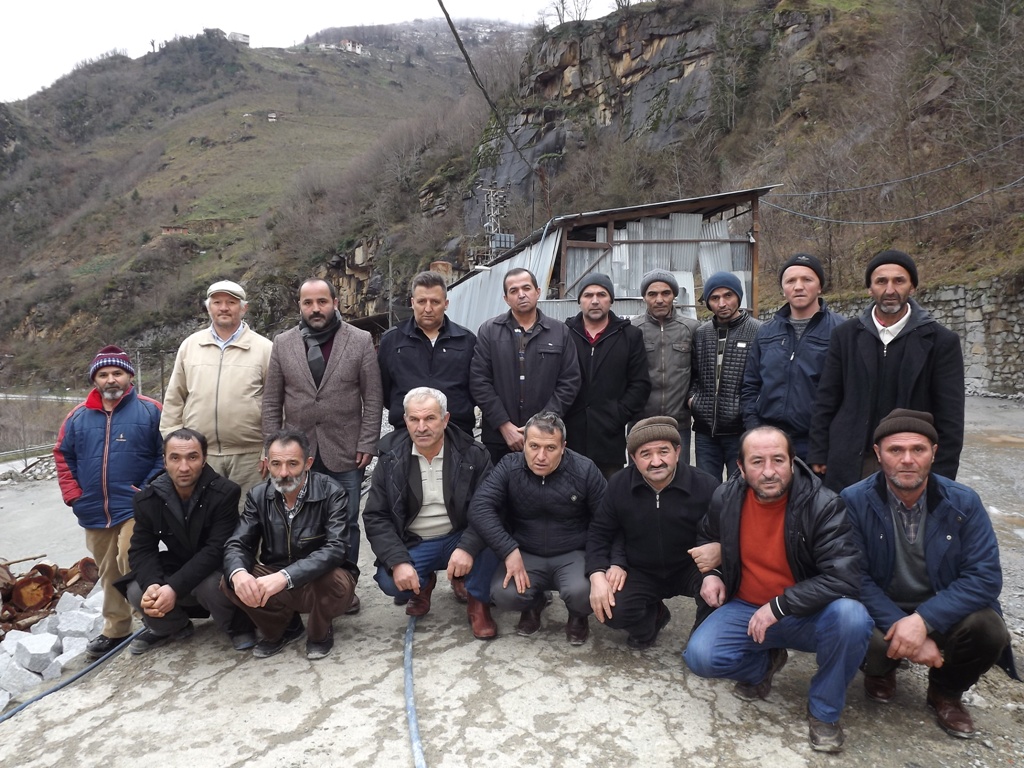 Ayka Granit İşçileri Yetkililerden Yardım Bekliyor