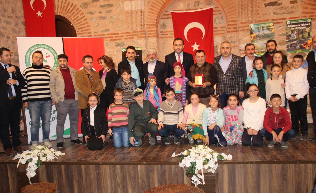 Tekkeköylü Çocuklar Yeşil Dünya İçin Sahneye Çıktı
