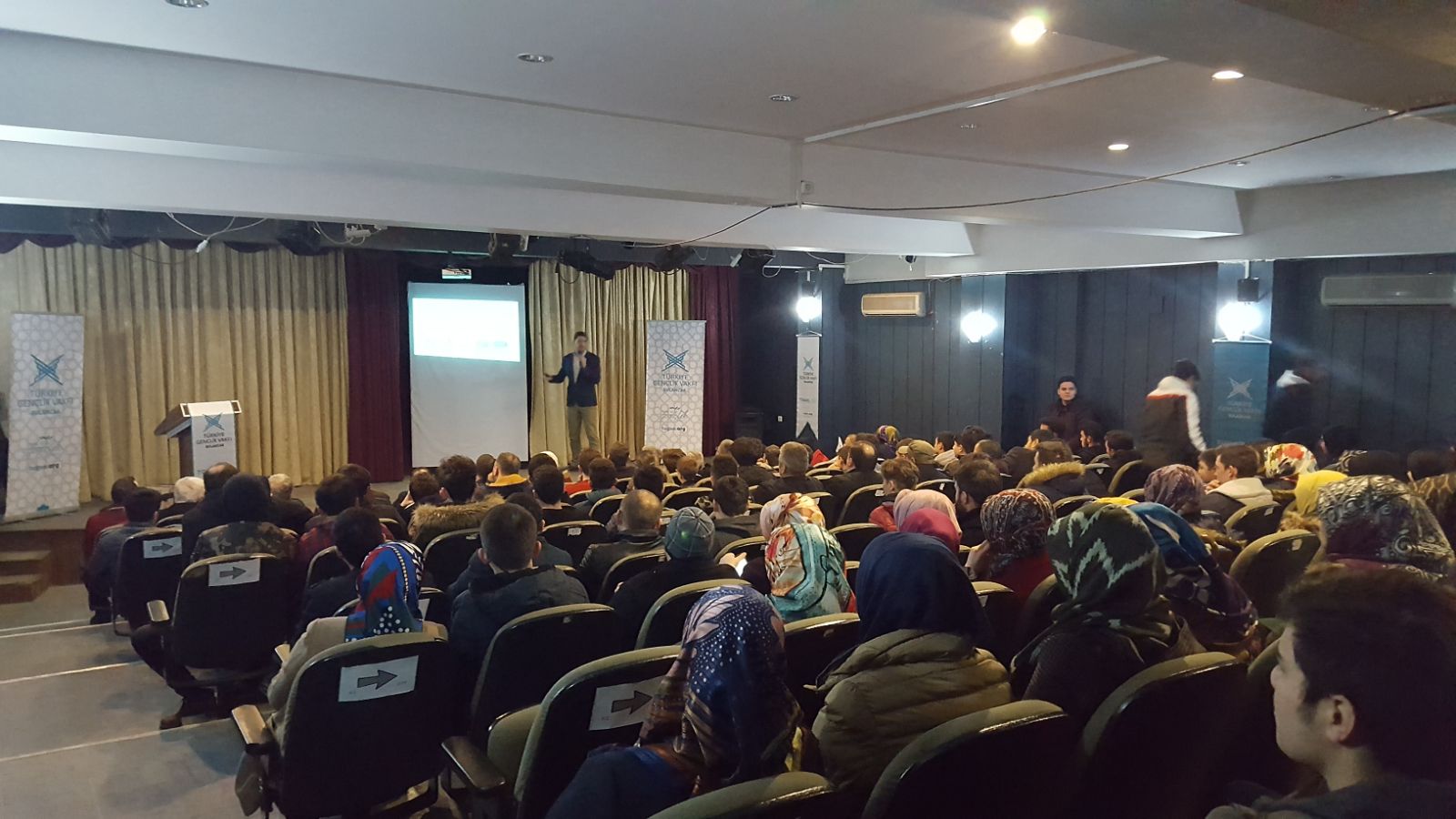 TÜGVA Bulancak ''Beyin Kullanımı" semineri ile salonu doldurdu