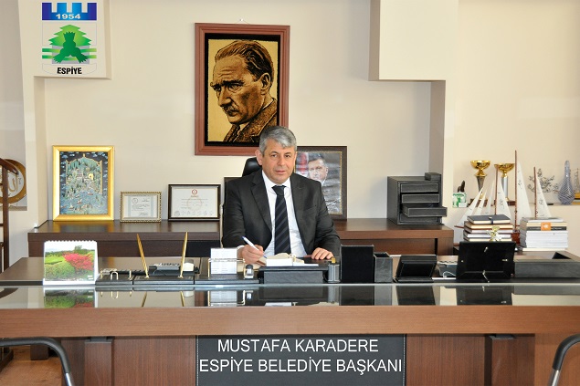 Başkan Karadere’den 8 Mart Dünya Kadınlar Günü Mesajı