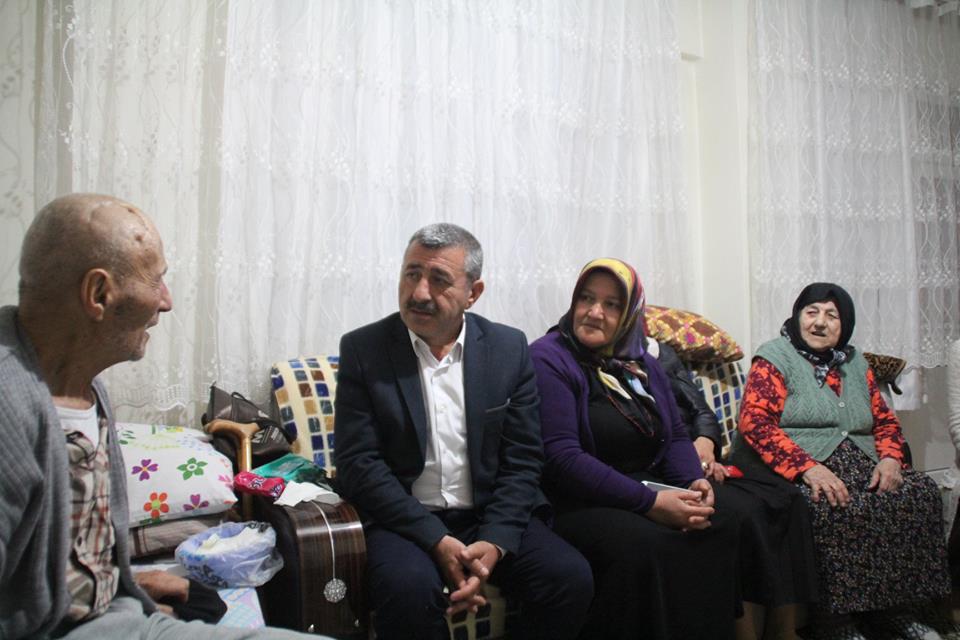  KIRHASANOĞLU HASTA VE YAŞLILARI ZİYRET EDEREK HAYIR DUALARINI ALDI