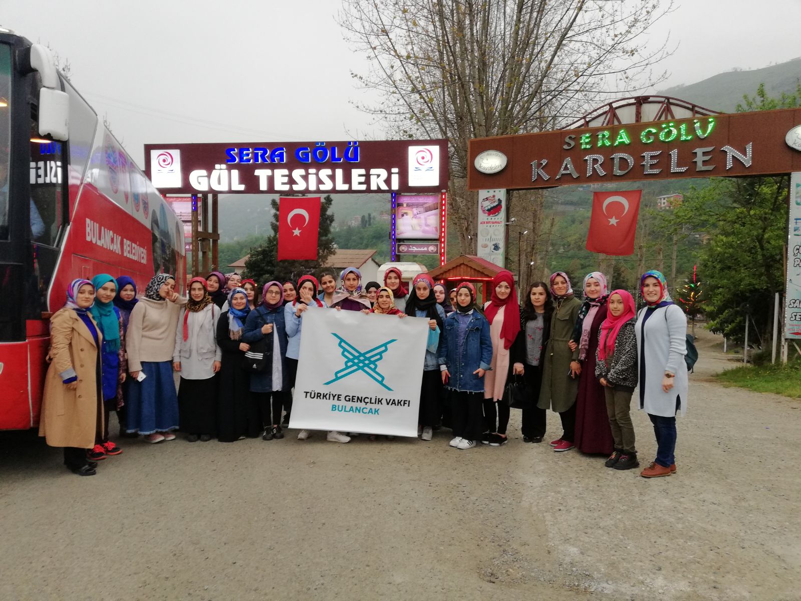 TÜGVA gençliği hafta sonu yayla gezisi yaptı