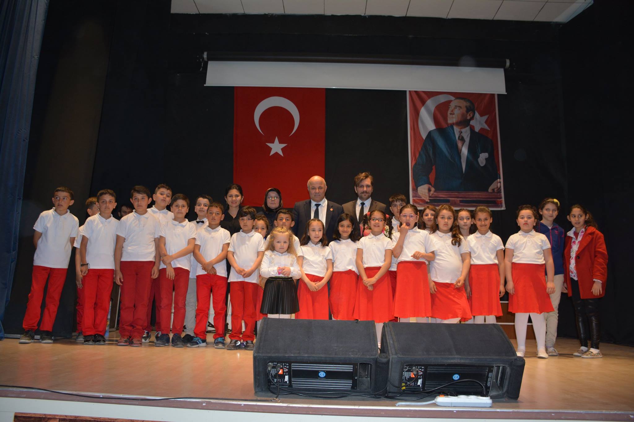 GÖRELE BELEDİYESİ ÇOCUK KOROSU BÜYÜLEDİ