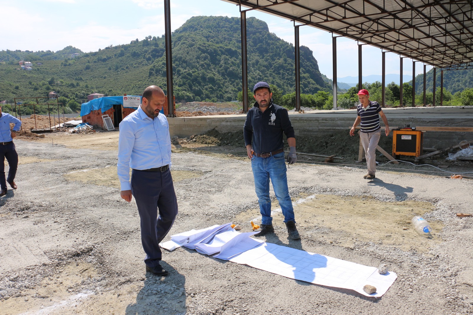 Mezbahane ve Hayvana Pazarı Alanında İncelemelerde Bulundu