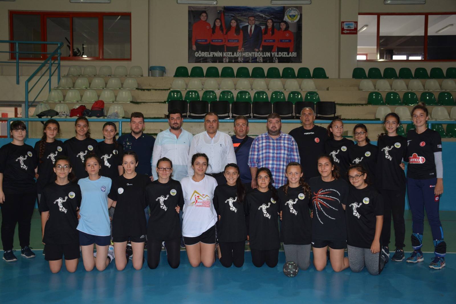 GÖRELE BELEDİYESİ BAYANLAR HENTBOL TAKIMININ YENİ YÖNETİMİ OLUŞTU