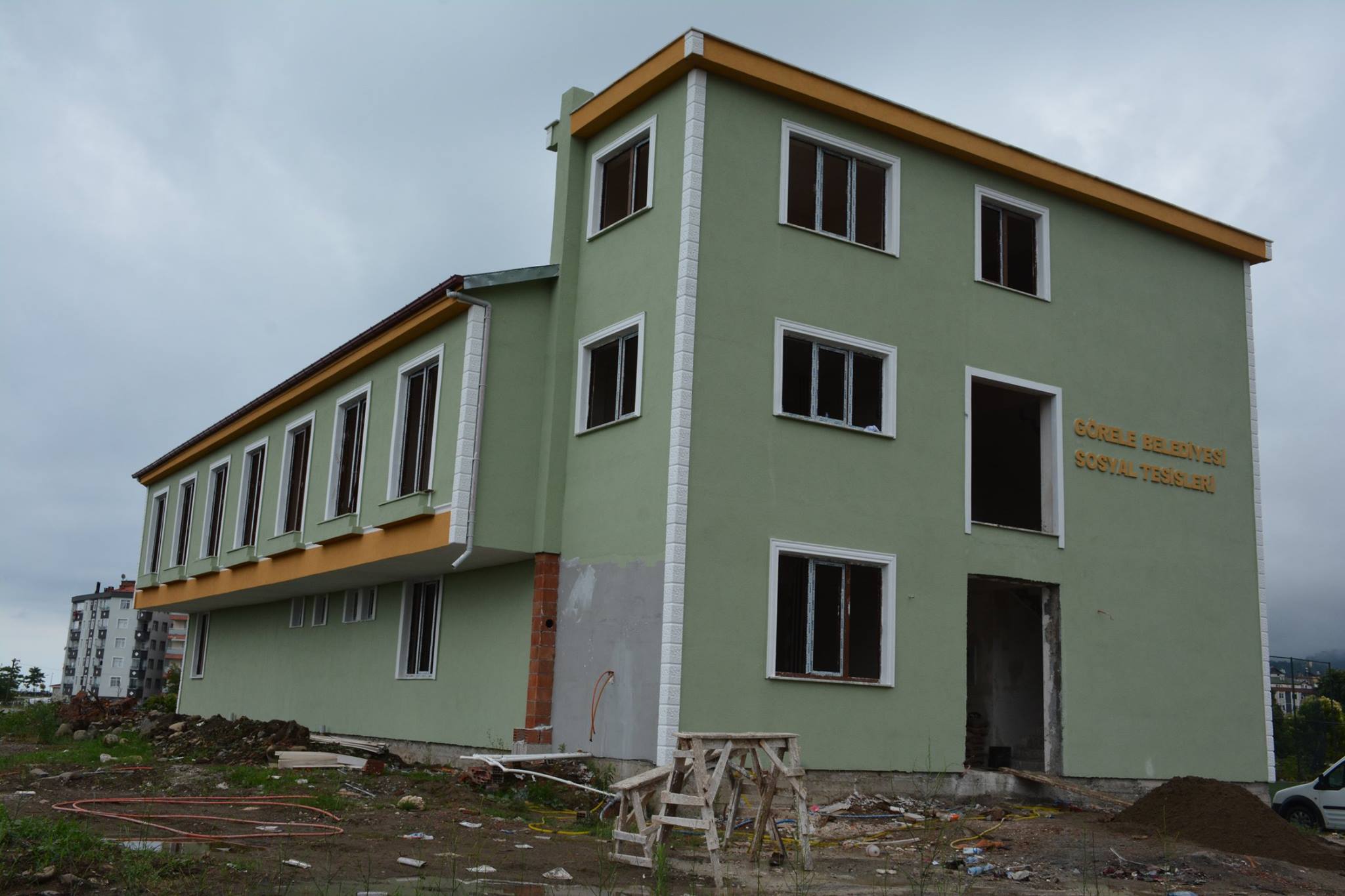 GÖRELE BELEDİYESİ SOSYAL TESİSİNİN YAPIMI DEVAM EDİYOR