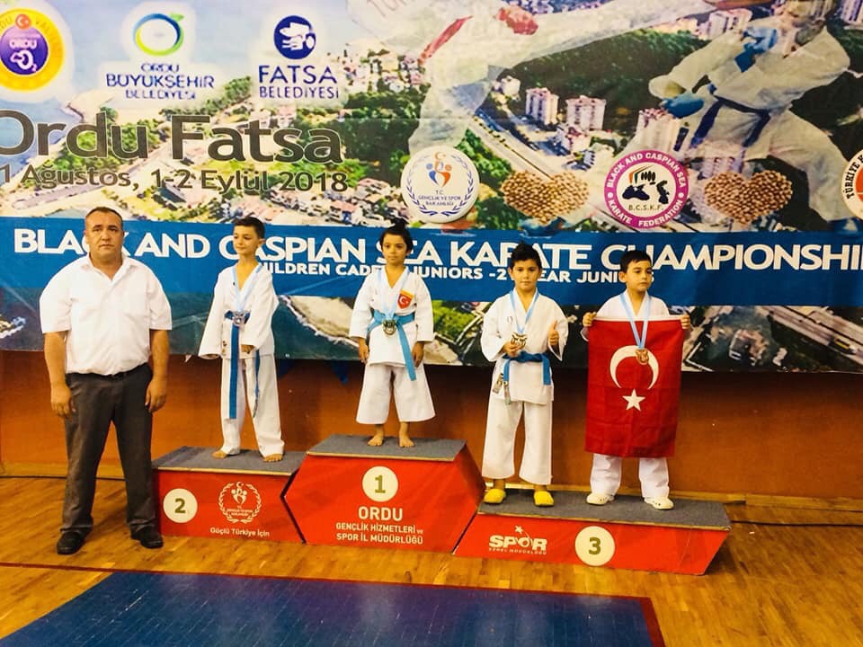 Piraziz’li Milli Karateci  Kardeşlerden Büyük Başarı.