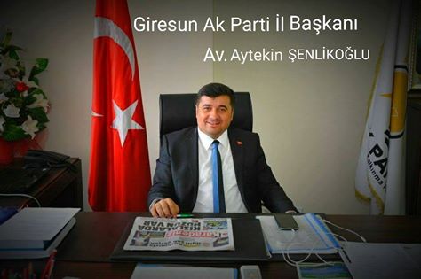  ŞENLİKOĞLU öğretmen ve öğrencilere başarılı bir eğitim yılı diledi.