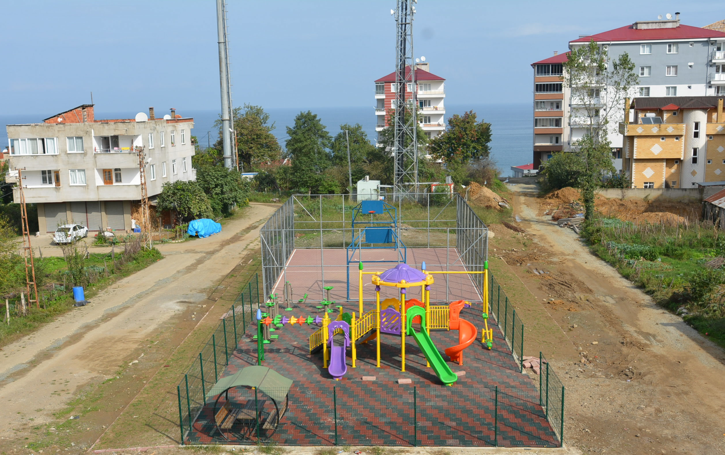 Bahçelievler Mahallesi Aile ve Çocuk Parkı Tamamlandı