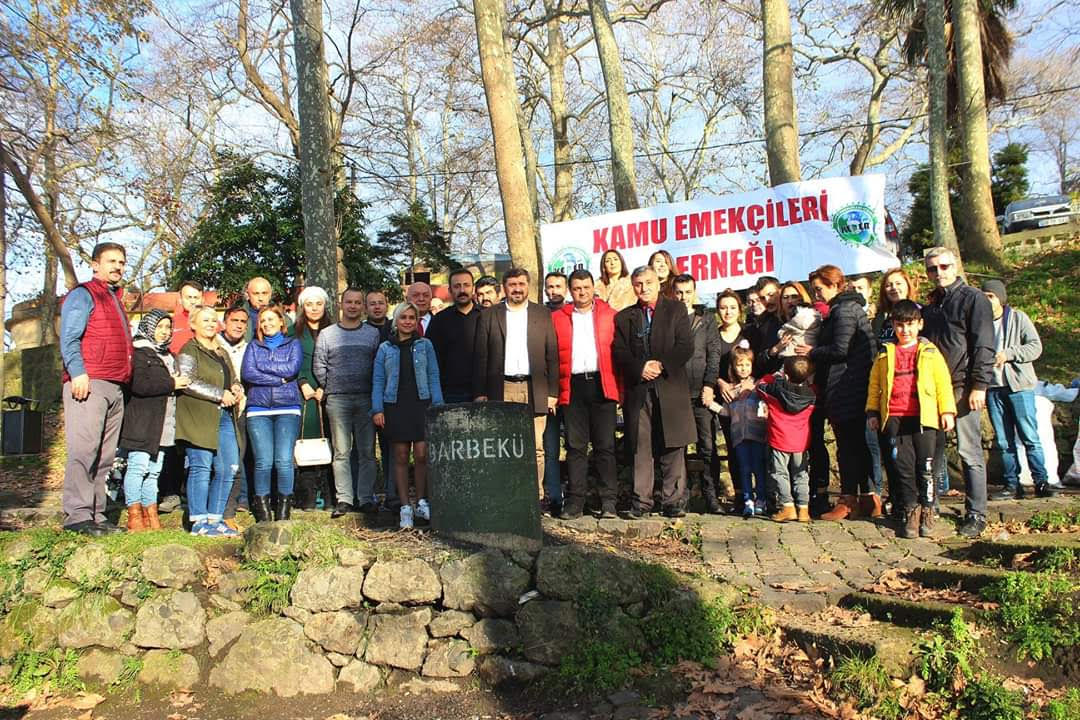 Kamu emekçileri hamsi şenliğinde bir araya geldi