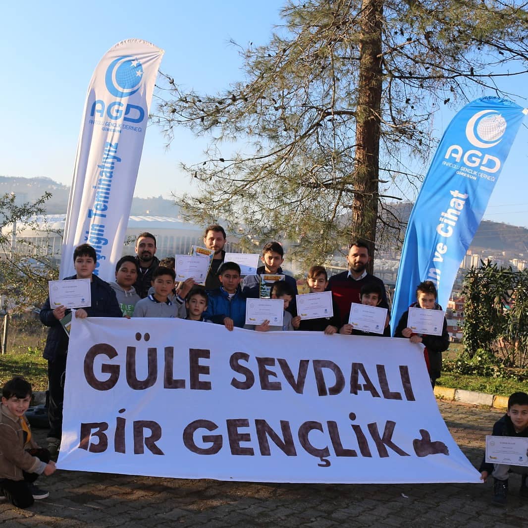 AGD’Lİ ÖĞRENCİLER KIŞ KAMPI YAPTI