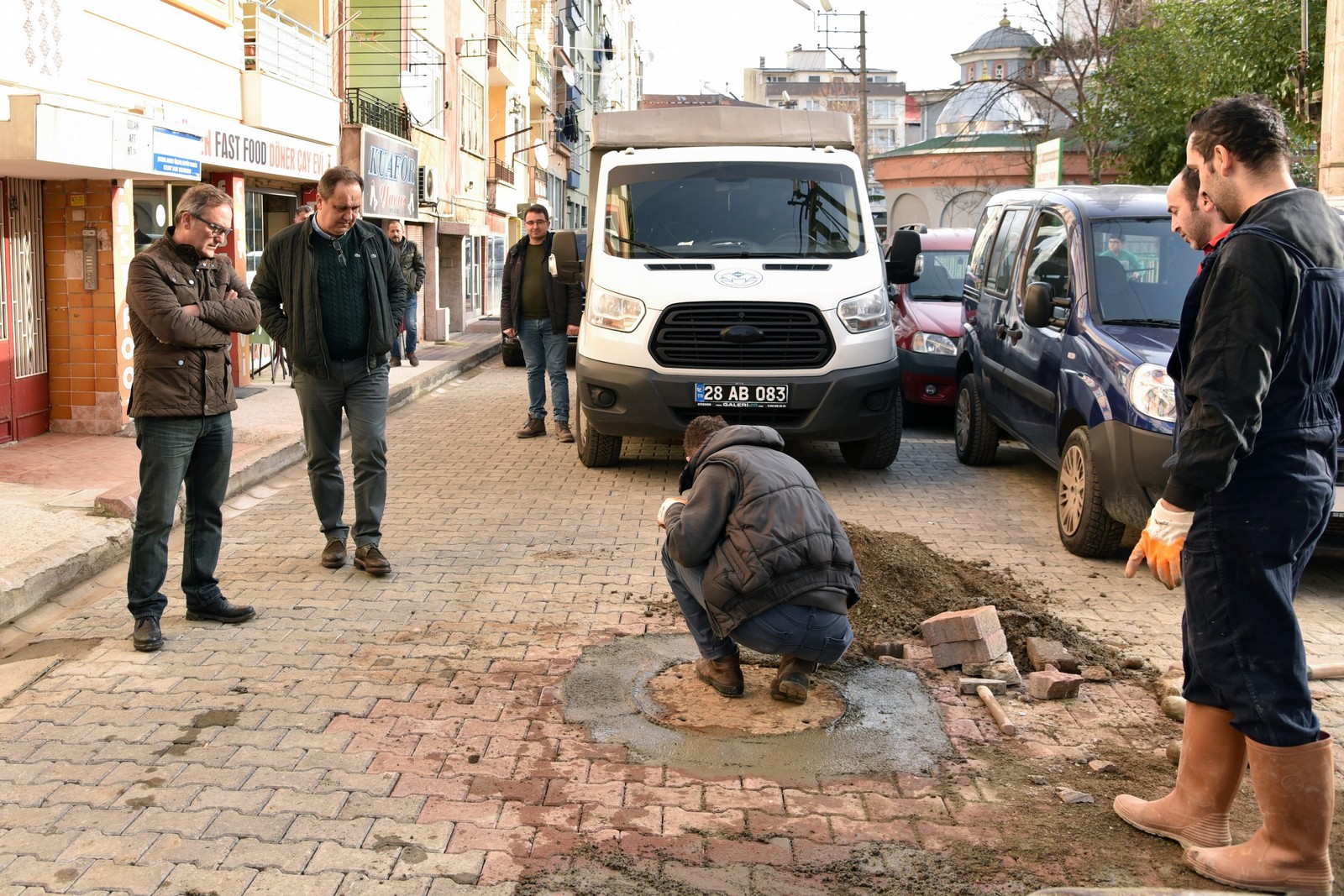 BAŞKAN AKSU , ÜRETMEK ZORUNDAYIZ 