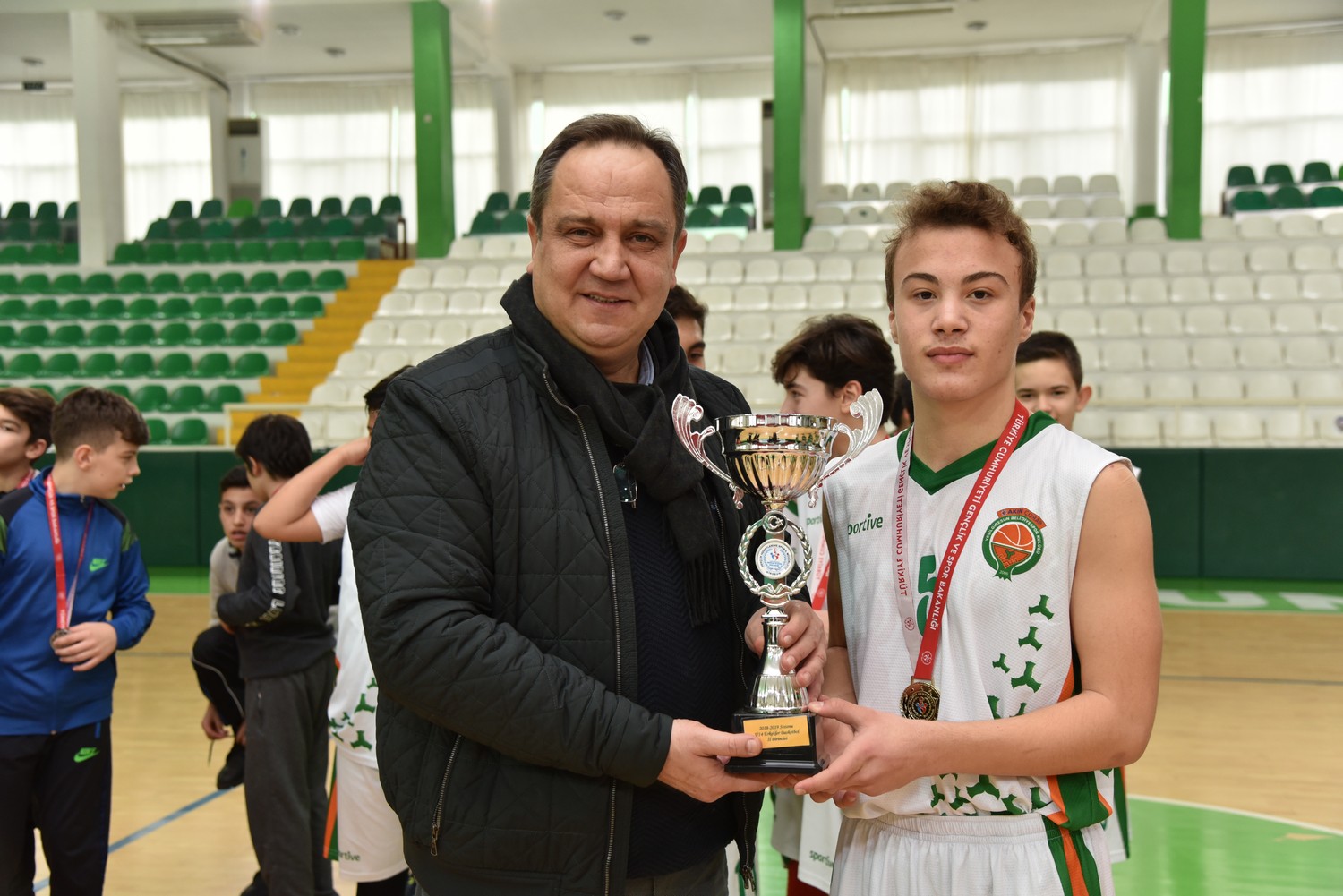 YEŞİLGİRESUN BELEDİYESPOR U14 TAKIMIMIZ BİRİNCİ OLDU