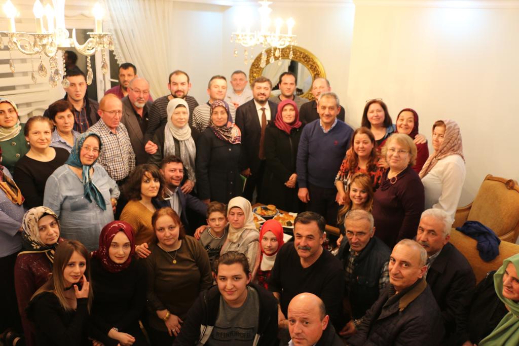 Şenlikoğlu, seçim çalışmalarına hız kesmeden devam ediyor.