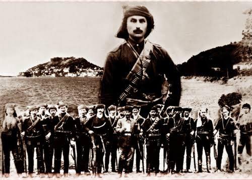 YARBAY TOPAL OSMAN AĞAMIZ BİZİM KAHRAMANIMIZDIR...